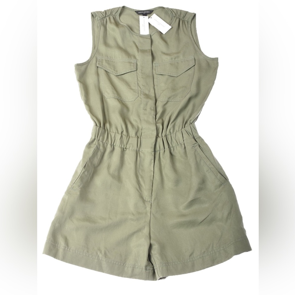 Banana Republic cargo style romper size large NWTS Army green. Pockets! - Picture 2 of 9